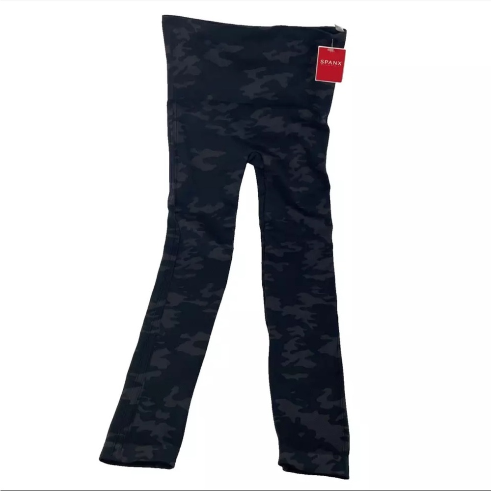 New‎ Spanx Women's "Look at Me Now" Black Camo Seamless Leggings Sz M NWT $68